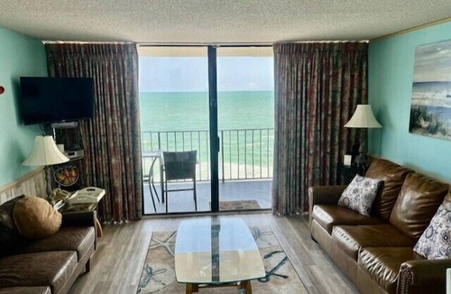 Garden City Condo | FEELS LIKE HOME IN THIS GORGEOUS 2 BEDROOM OCEANFRONT CONDO
