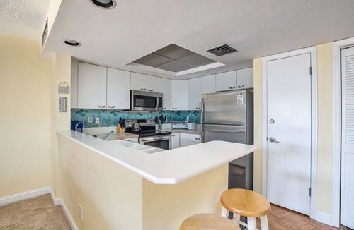 Wildwood Crest Condo | Few steps to beach - Ocean views - Free WIFI - 1B/1B