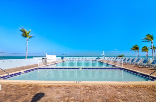 Long Key Resort | Fiesta Key RV Resort Waterfront Cottage 34