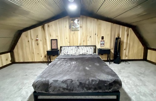 Wynnburg Cabin | Fins-N-Feathers- family friendly with boat parking-ramps within minutes