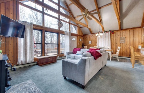 Gouldsboro Cabin | Fire Pit + Community Perks: Gouldsboro Cabin!