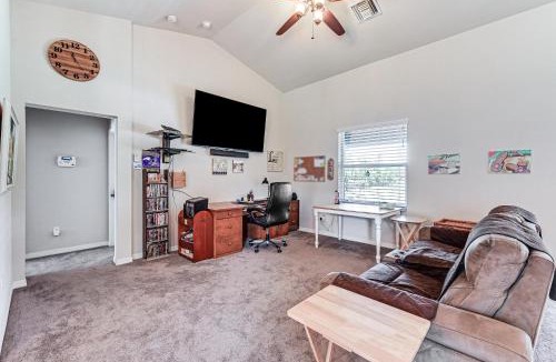 Naples House | Fire Table and Home Gym Secluded Naples Home