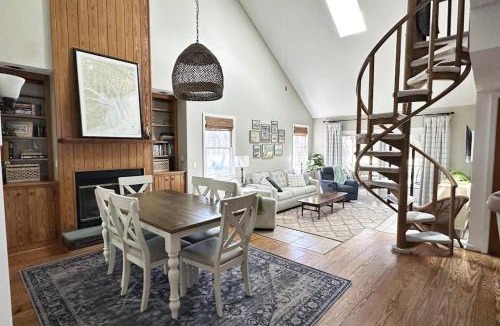 Ocean Ridge House | Firefly Cottage