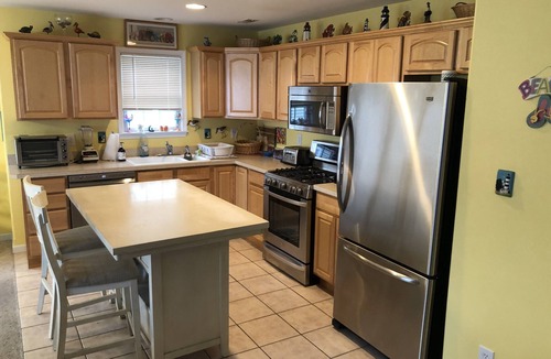 Wildwood Condo | First floor condo, Great for families, Walking Distance to Beach and Boardwalk