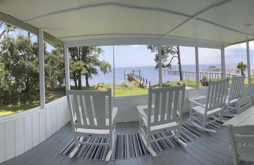 Carrabelle House | Fisherman Paradise Waterfront fishing w/dock and golf access