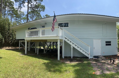 Carrabelle House | Fisherman Paradise Waterfront fishing w/dock and golf access