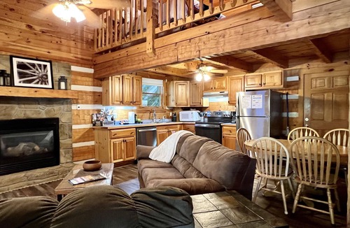Sevierville Cabin | Fishing Pond, Wifi, Corn Hole, Easy Roads, Hot Tub, Fire Pit, Dog Friendly!
