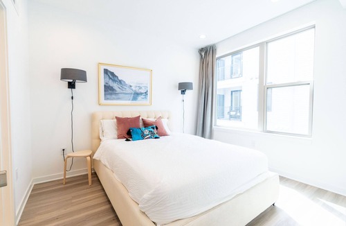 Fishtown House | Fishtown Riverside 3 Bedroom/3.5 Bath + Attached Garage Parking