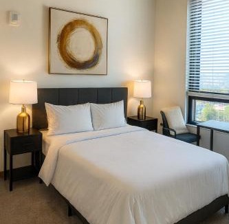 Five Points South Apartment | Five Points South Spacious 2BR with 2 Queens D5