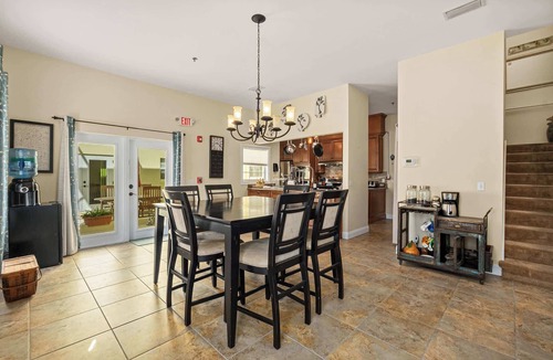 Painters Hill Apartment | Flagler Beach Bed and Breakfast Pool jaccuzzi Suite