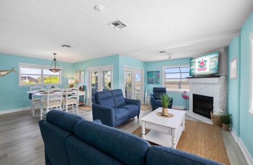 Spring Hill House | Flamingo Lagoon