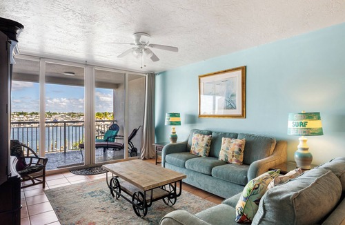 Meadows Condo | Flamingo Retreat-waterfront 2BR 2BA condo w/pool & boat slip