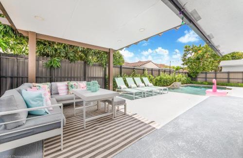 Richmond West House | Flamingo's Resort 5 Bdrooms Gameroom Heated Pool