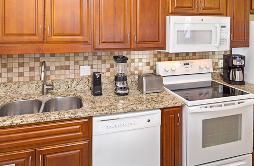 Florida Central Atlantic Coast Condo | FLASH SALE! Great Condo w/Resort Pools, Beach, WiFi & 2 Miles From Disney!