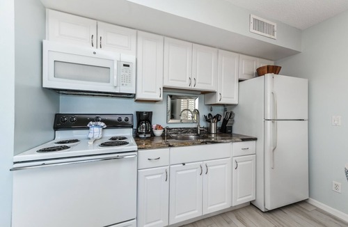 Longboat Key Condo | Flash sale late, August/September 50 ft from sand, Private Island 125 +review