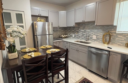 Carrollwood Apartment | Fletcher Ave 2BR Apartment Central Tampa Near Everything