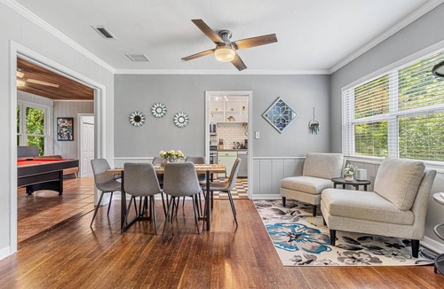 Gainesville House | Floral Oasis: A Whimsical and Charming Ambiance!
