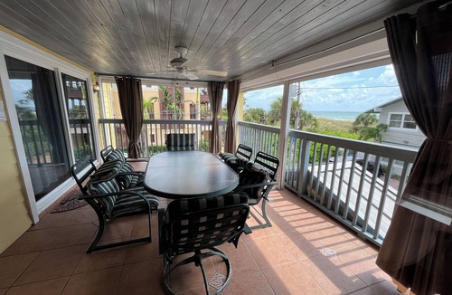Pass-a-Grille House | Florida Beachfront Bliss just steps from the Sand
