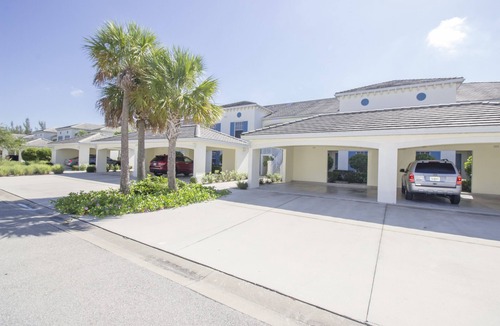 Lucaya Condo | Florida Fabulous 2 bedroom condo with great location near Fort Myers Beach