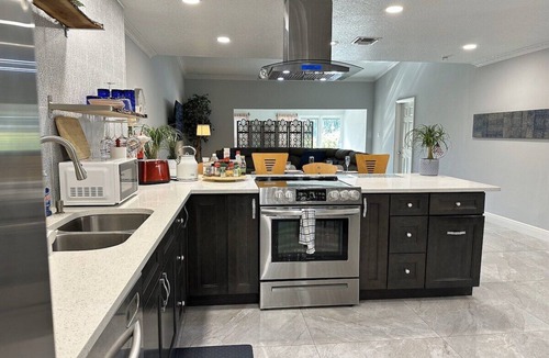 Survey Creek Villa | Florida Vacation Villa with hot tub