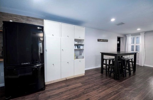 Plant City House | Florida Vacation Magic, Pool, 8BR-5BA