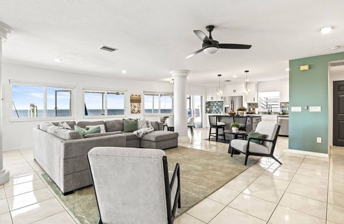 Crystal Beach House | Florida Villa | Waterfront | Private Pool