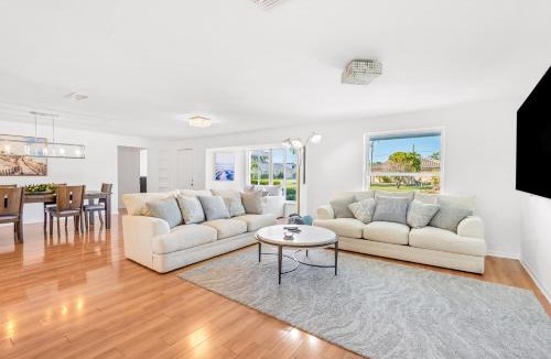 Naples Park House | Follow the Palms