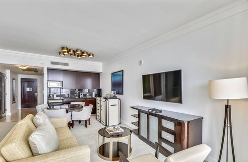 Mid Beach Apartment | Fontainebleau Sorrento 3 unit suite/3 bathrooms