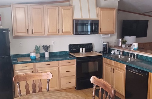 Summerton House | Fore-Cast Retreat - Fish, Golf & Relax Near Lake Marion- Summerton, SC