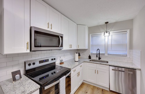 Columbia House | Forest acres retreat -Ft Jackson
