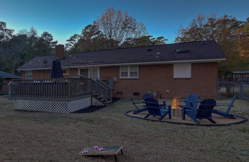 Columbia House | Forest acres retreat -Ft Jackson