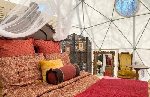 Eatonton Other | Forest Dome Near Lake Oconee Artistic Design