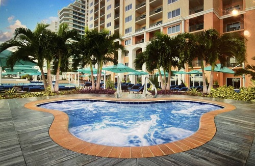 Central Beach Villa | Fort Lauderdale Vacation beachfront 2 bedroom villa Available March 16-23, 2024