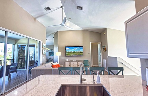 Mid Island House | Fort Myers Beach Oasis! Newly Renovated! 4BR/4BA, POOL!