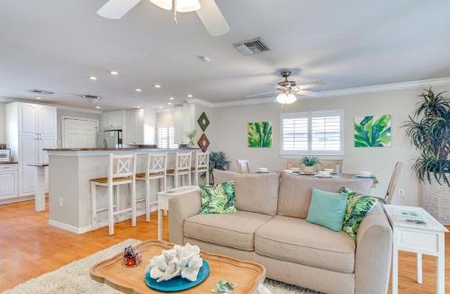 Villas House | Fort Myers Bungalow - 12 Miles to the Beach!