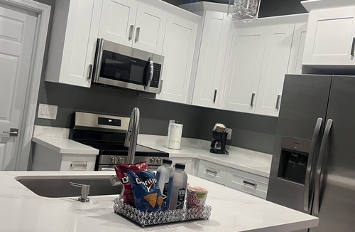Fort Myers Shores House | Fort Myers Relax Pad 02