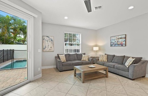 Indian Harbour Beach House | Fortebello Beachside 162 w/PRIVATE POOL