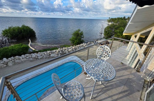 Marathon House | Four-bedroom beach house with oceanfront pool and smokeless bonfire area