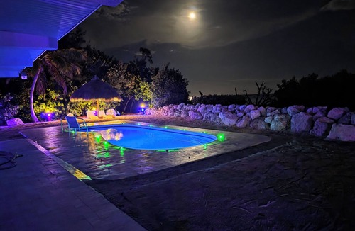 Marathon House | Four-bedroom beach house with oceanfront pool and smokeless bonfire area