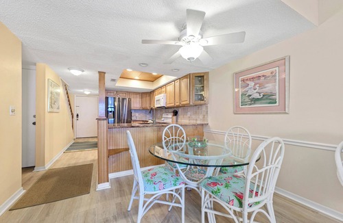 Crescent Beach Condo | Four Winds