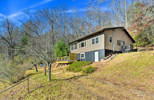 Franklin House | Franklin Home w/Hot Tub & Mtn Views!