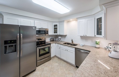 Miramar Beach House | Free Beach Chairs and Umbrella Setup, Deck with Grill, Walk to the Beach, Pool
