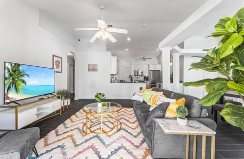 Jacksonville Beach Apartment | FREE Heated Pool, 2 Kings, Sleeps 10