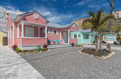 Clearwater Beach House | Frenchy's Cottages on East Shore 486 home
