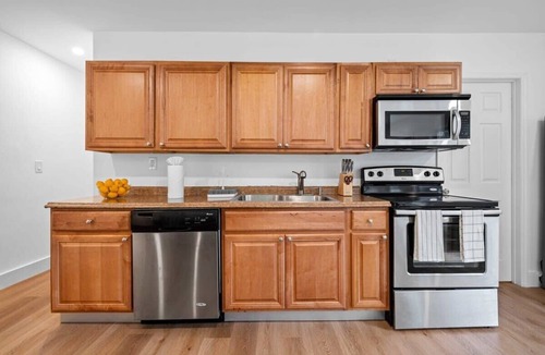 Sailboat Bend Apartment | Fresh & Bright Condo 1BR/1BA – Near Riverwalk