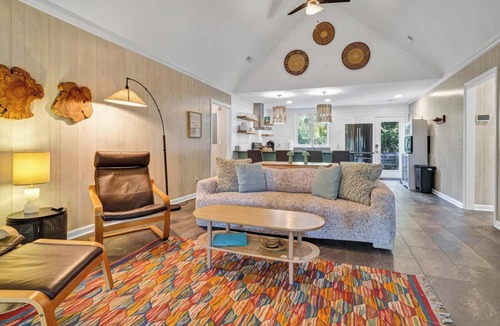 Edisto Island House | Fresh & stylish house, The Octopus Oak. 650' to the beach, Dog friendly.