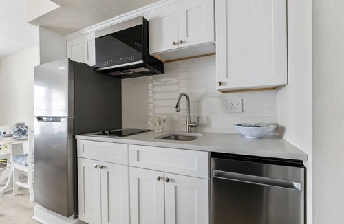 Wildwood Crest Condo | Freshly updated Beach Haven nestled on beautiful coast of Wildwood Crest!