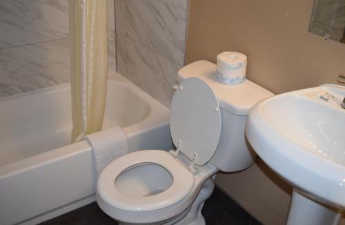 Deepwater Hotel | Friendship Motor Inn Carneys Point - Pennsville