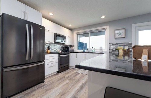 Jacksonville Apartment | Front Bottom | Oceanfront steps from the sand!