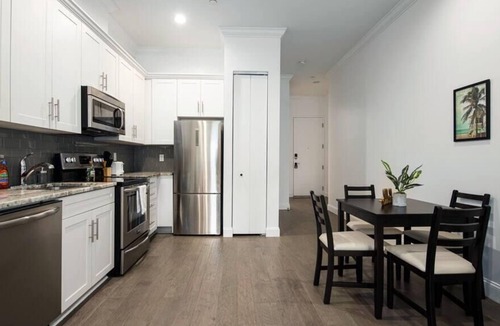 Historic Ybor Apartment | Frontdesk | Bright and Open Studio in Ybor City